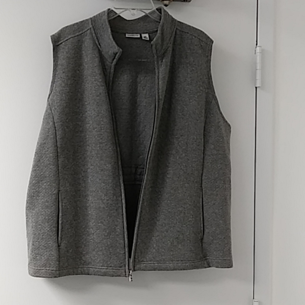 Croft & Barrow Grey fleece vest